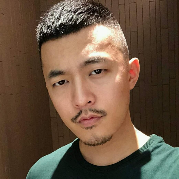幸福的舵手的照片