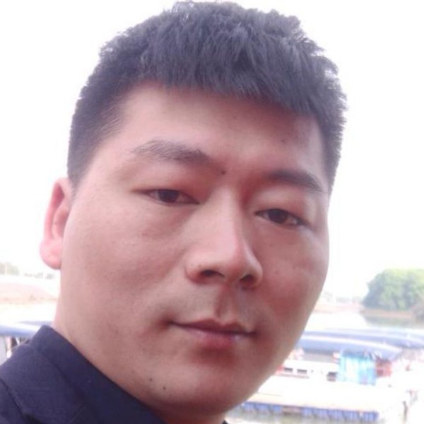 贪玩拾忆诺言的照片