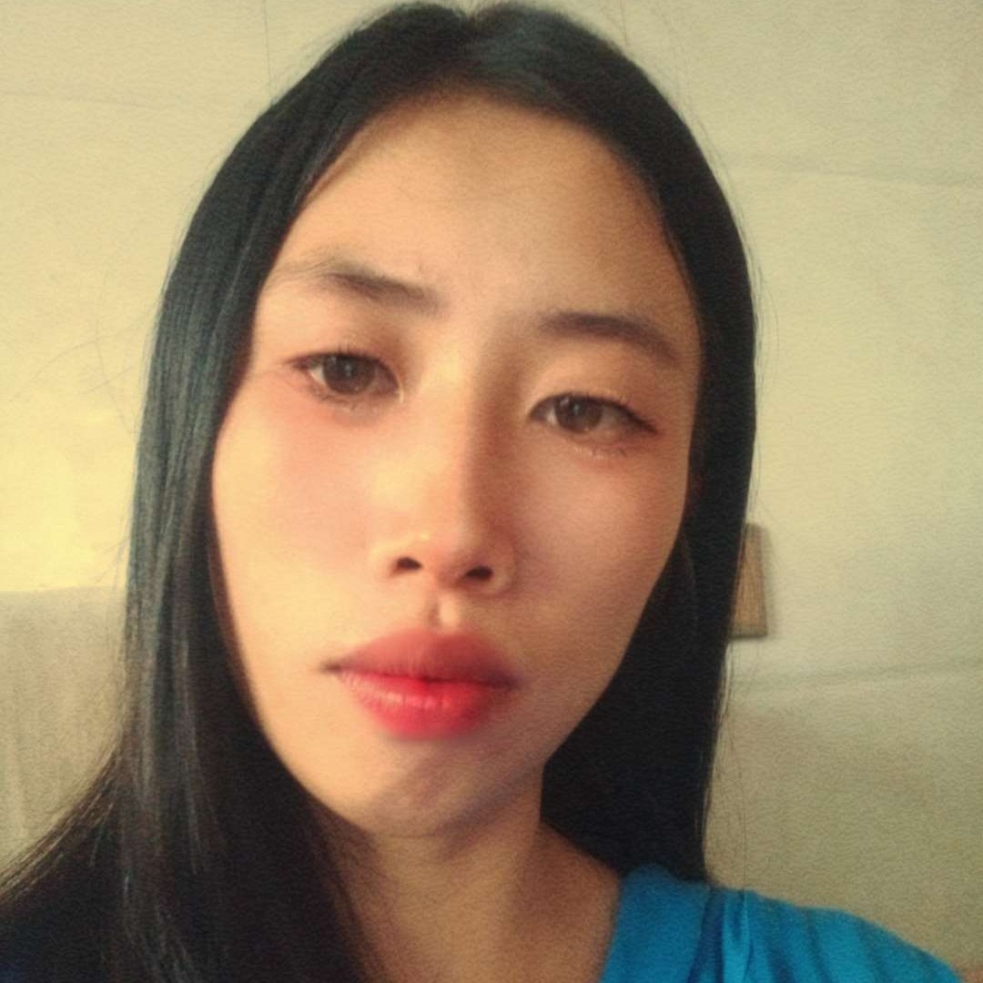 蘩藜有乐观的照片