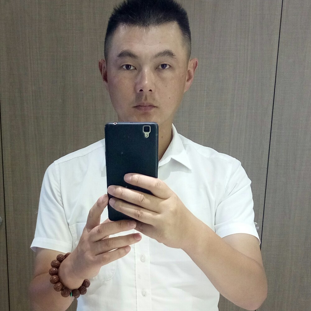 等待自由飞翔的照片