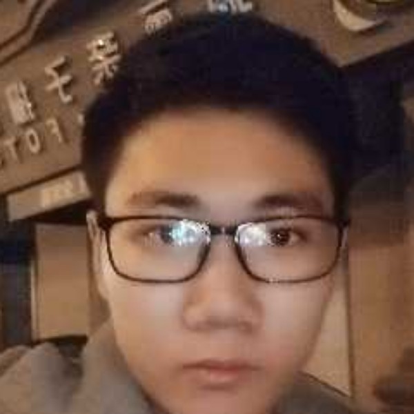 翩飞翅膀的照片