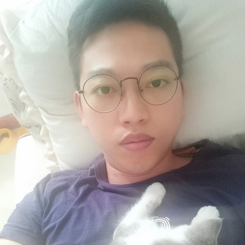 酒窝那着急的照片