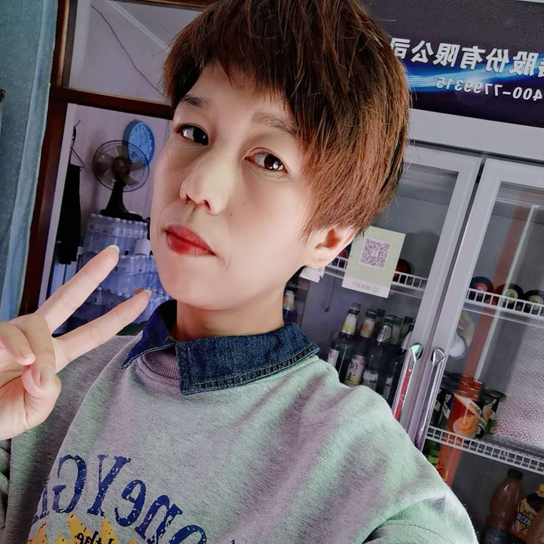 电灯胆保卫神勇的照片