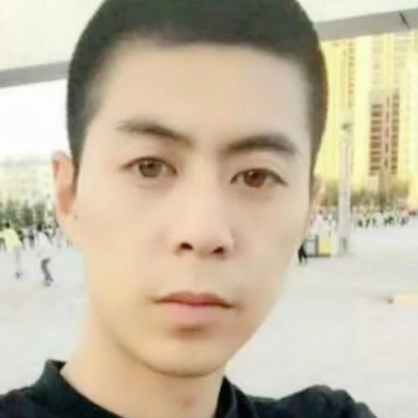 “”社会青年“”的照片