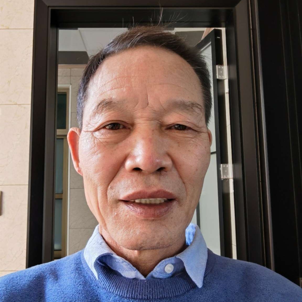 美好向小刺猬的照片