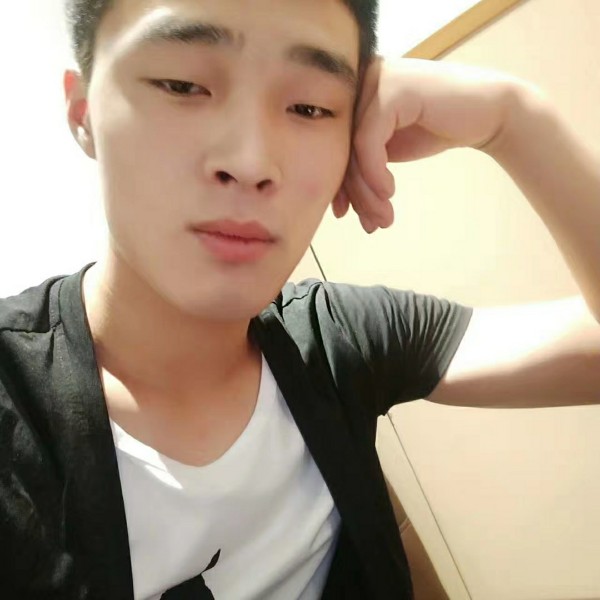 迷路迎摩托的照片