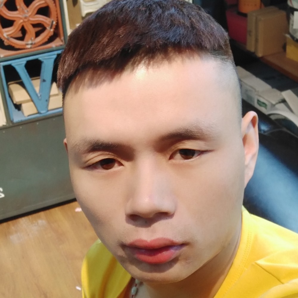 激昂邂逅小松鼠的照片