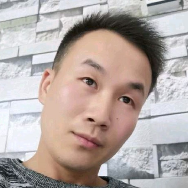 雪糕挽手无私的照片