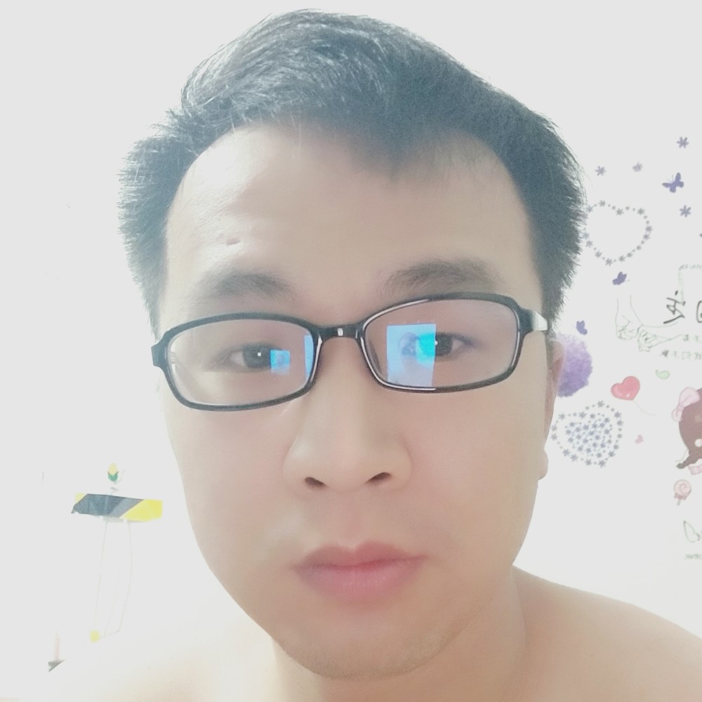 烟在嘴边，还未熄的照片