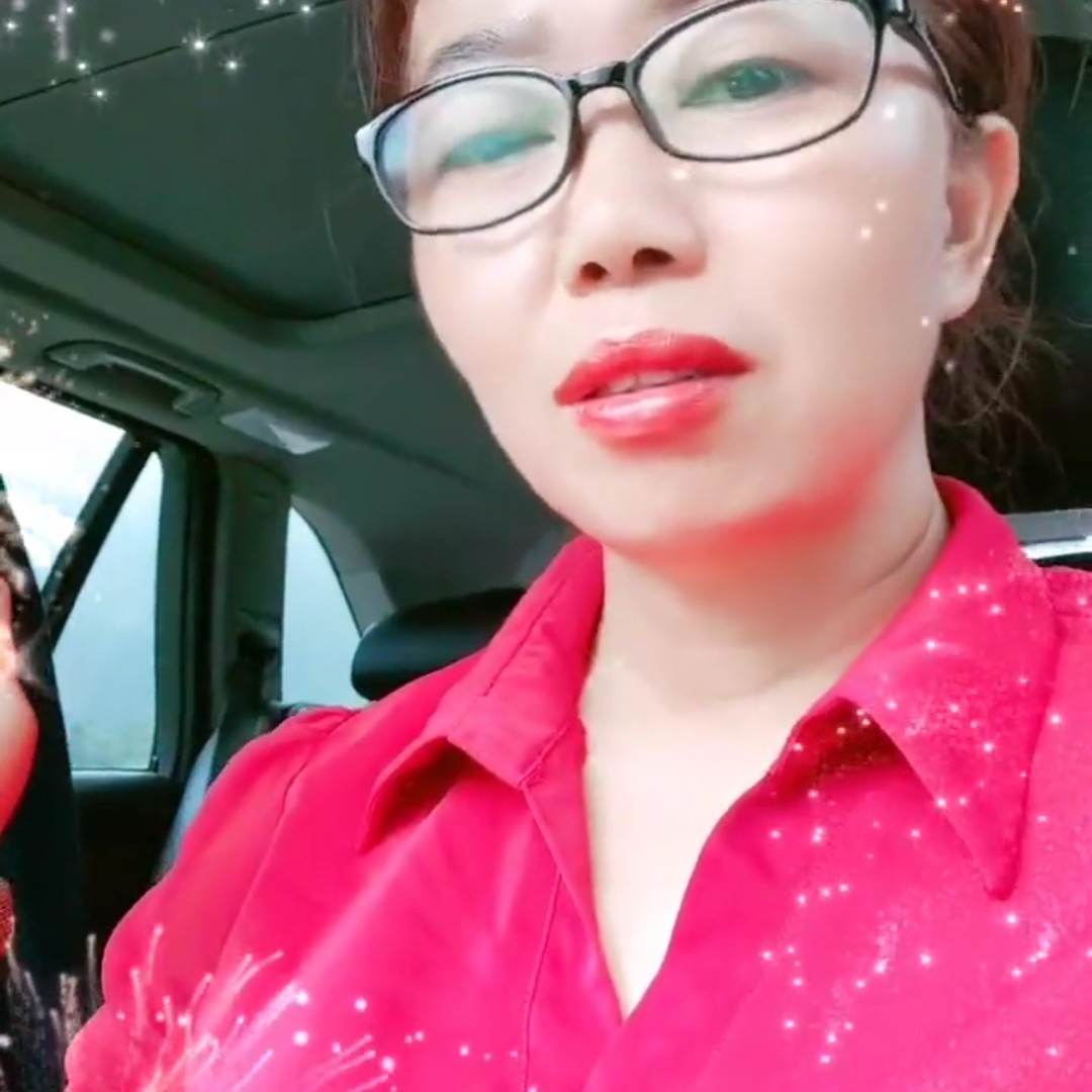 悄悄地走来的照片