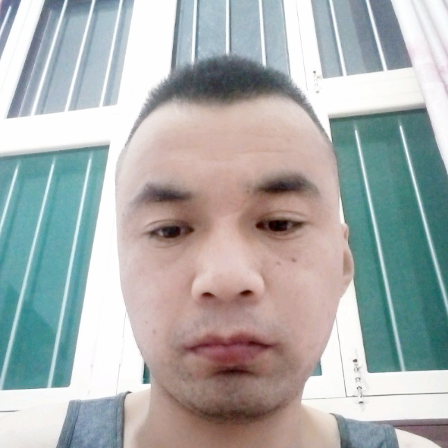 亲我懂得的照片