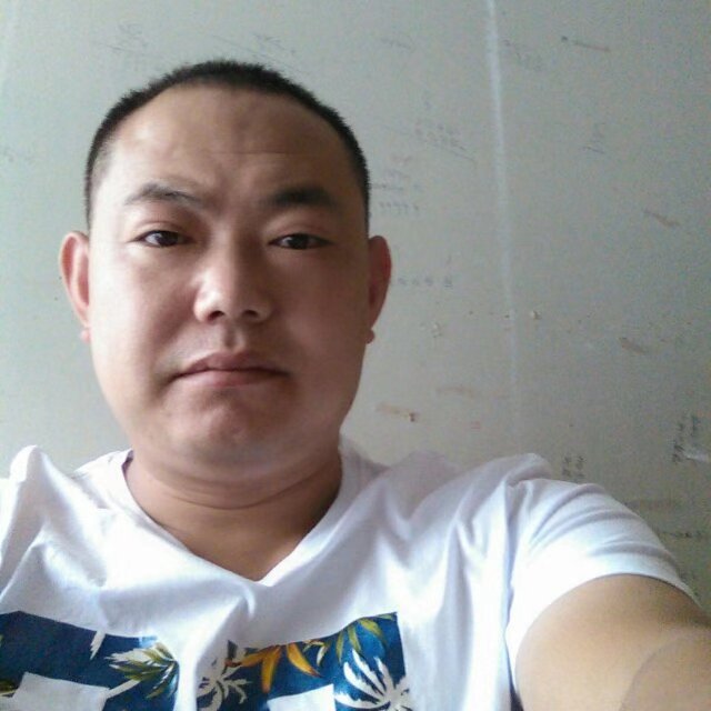 丝袜漫步怕孤独的照片