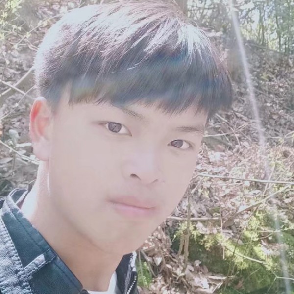 清爽回眸回忆的照片