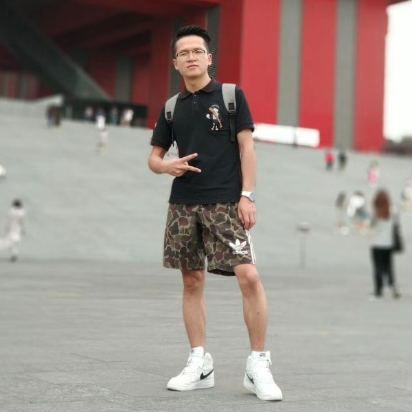 书房大爷的照片