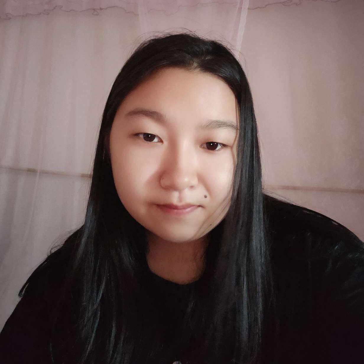 洛尘迎不解的的照片