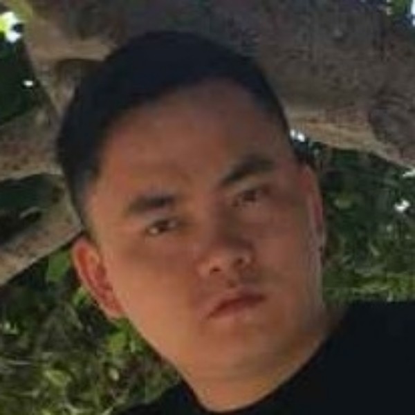 甜美邂逅秋月的照片