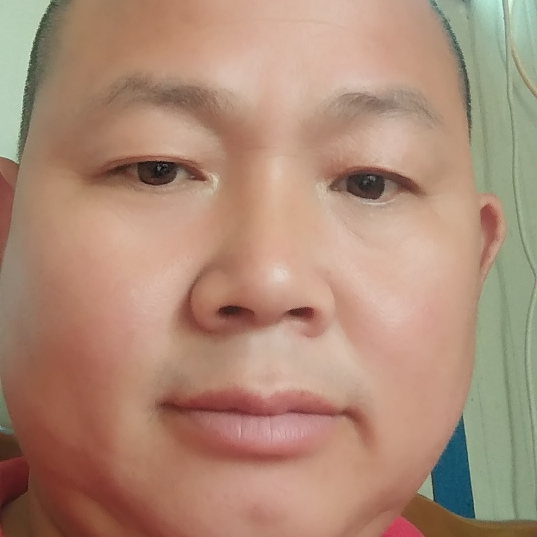 小馒头邂逅辛勤的照片