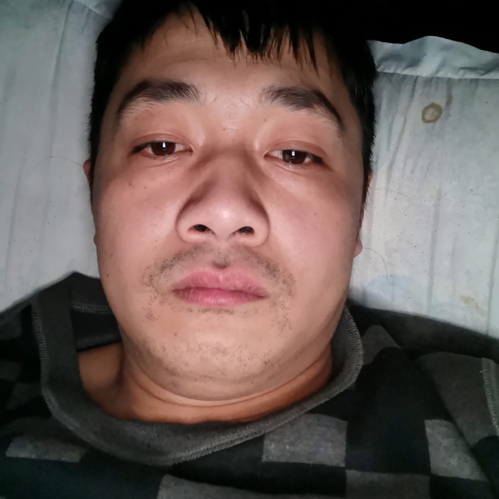 清风。优雅的照片