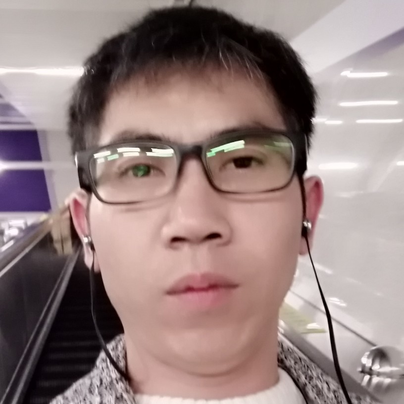 孝顺倾心路人的照片