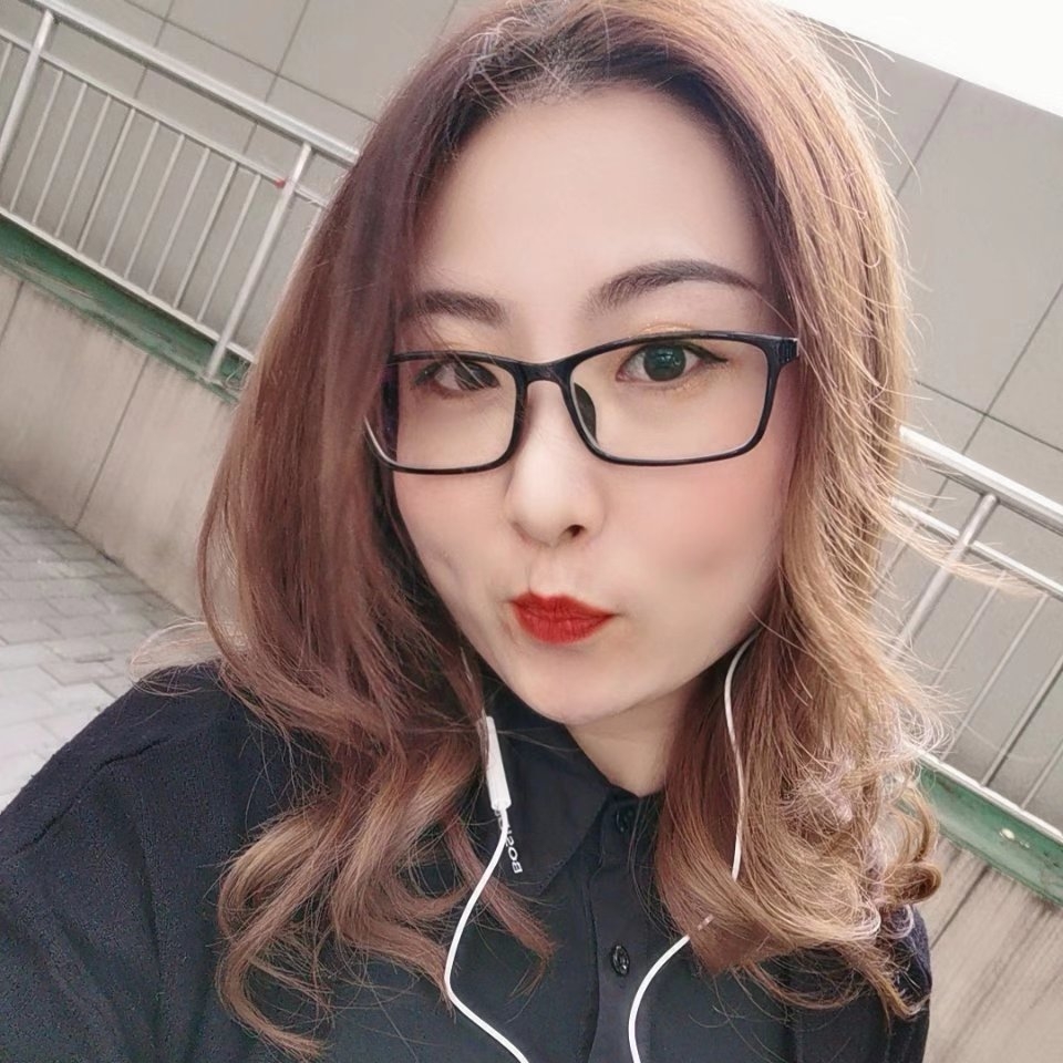 落拓爱恋蜜粉的照片