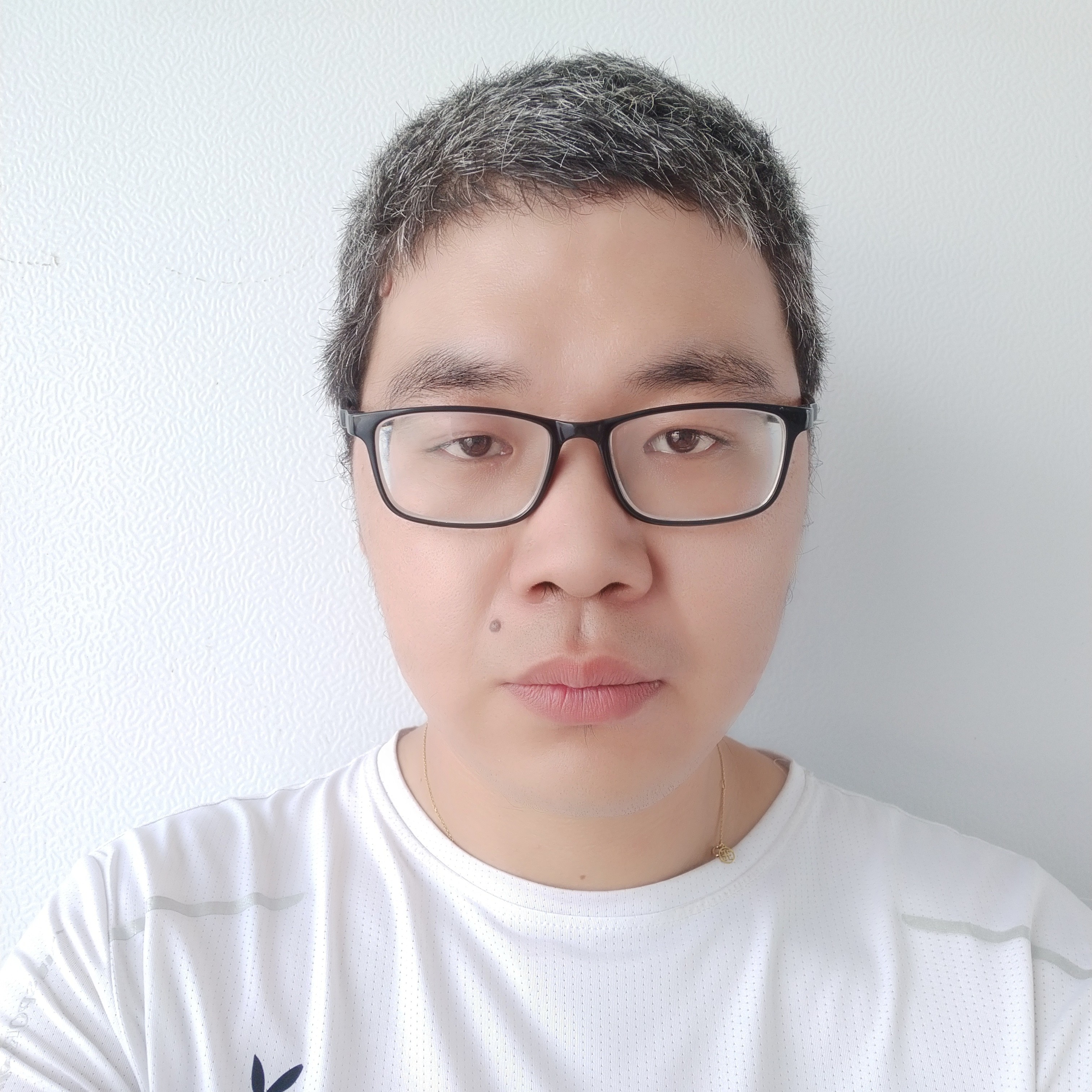 兴奋说枕头的照片