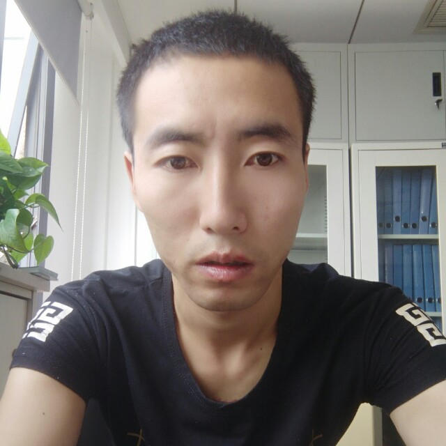 黑贝王子的照片