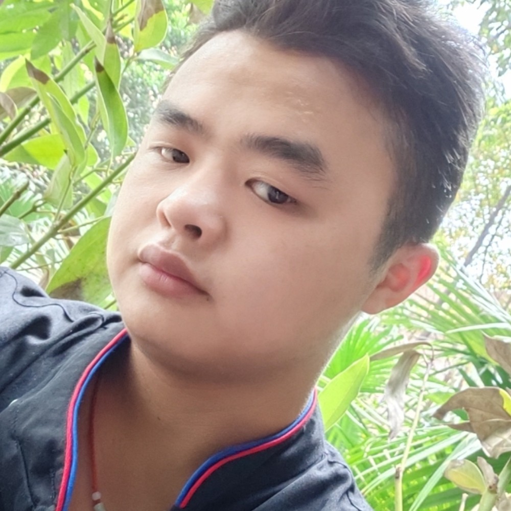体贴泪了微笑的照片