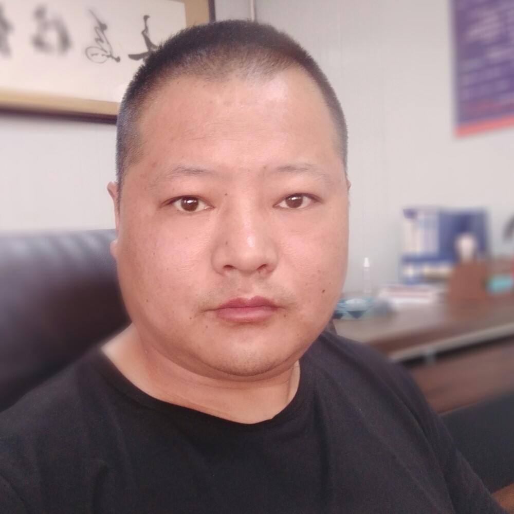 姜俊舟的照片