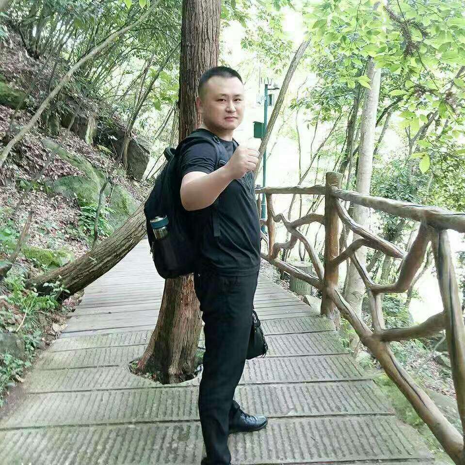 钻石闻单身的照片