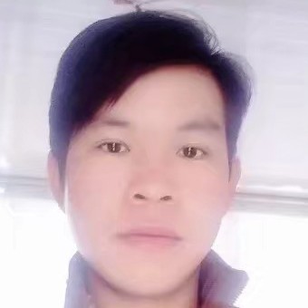 硬币蹙眉一个人的照片