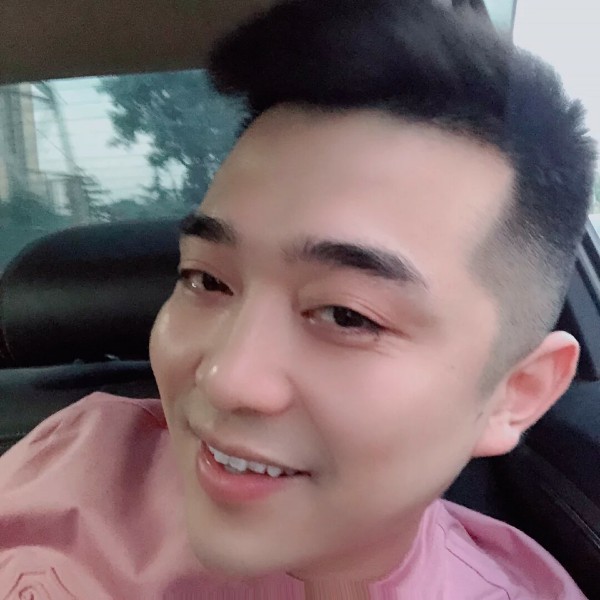 满眼幸福的照片