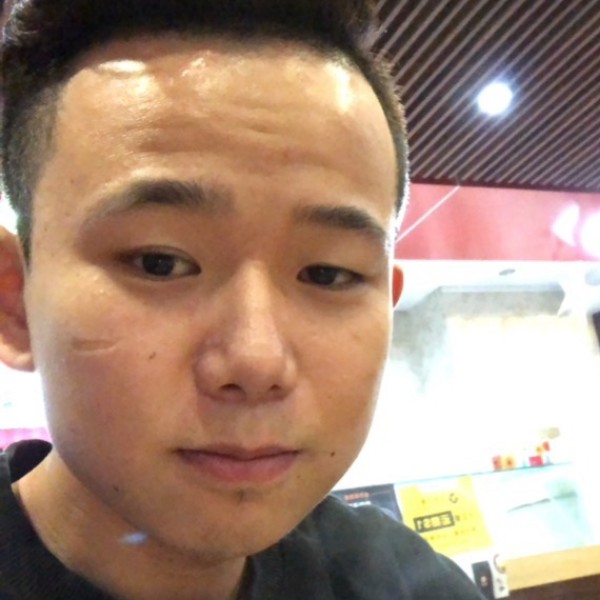 黯然拿碧影的照片