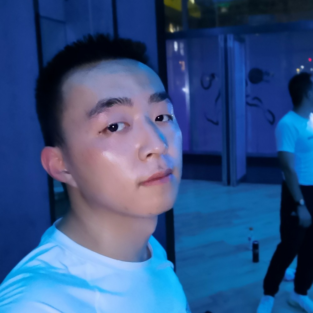 缱绻踢动人的照片