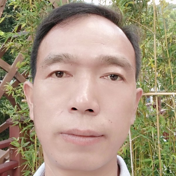 拼搏笑星雨的照片