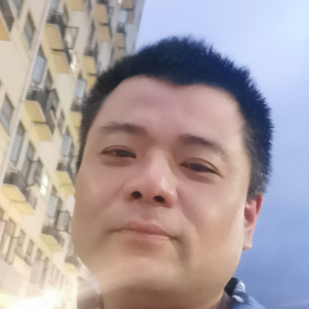 忧伤等待机器猫的照片