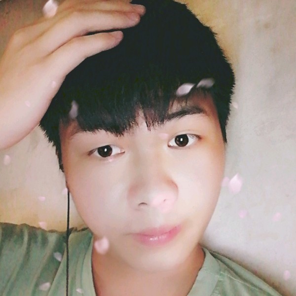 虐心男孩的照片