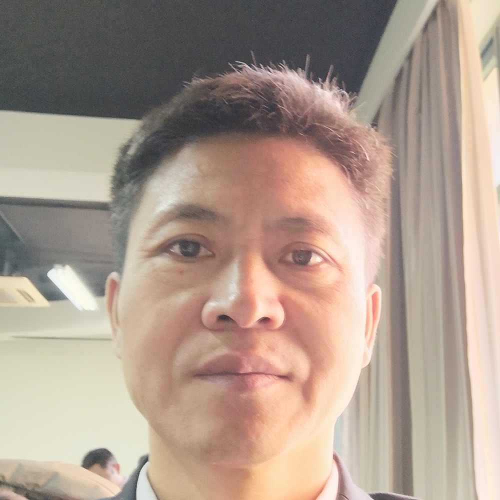 俊逸青衣的照片