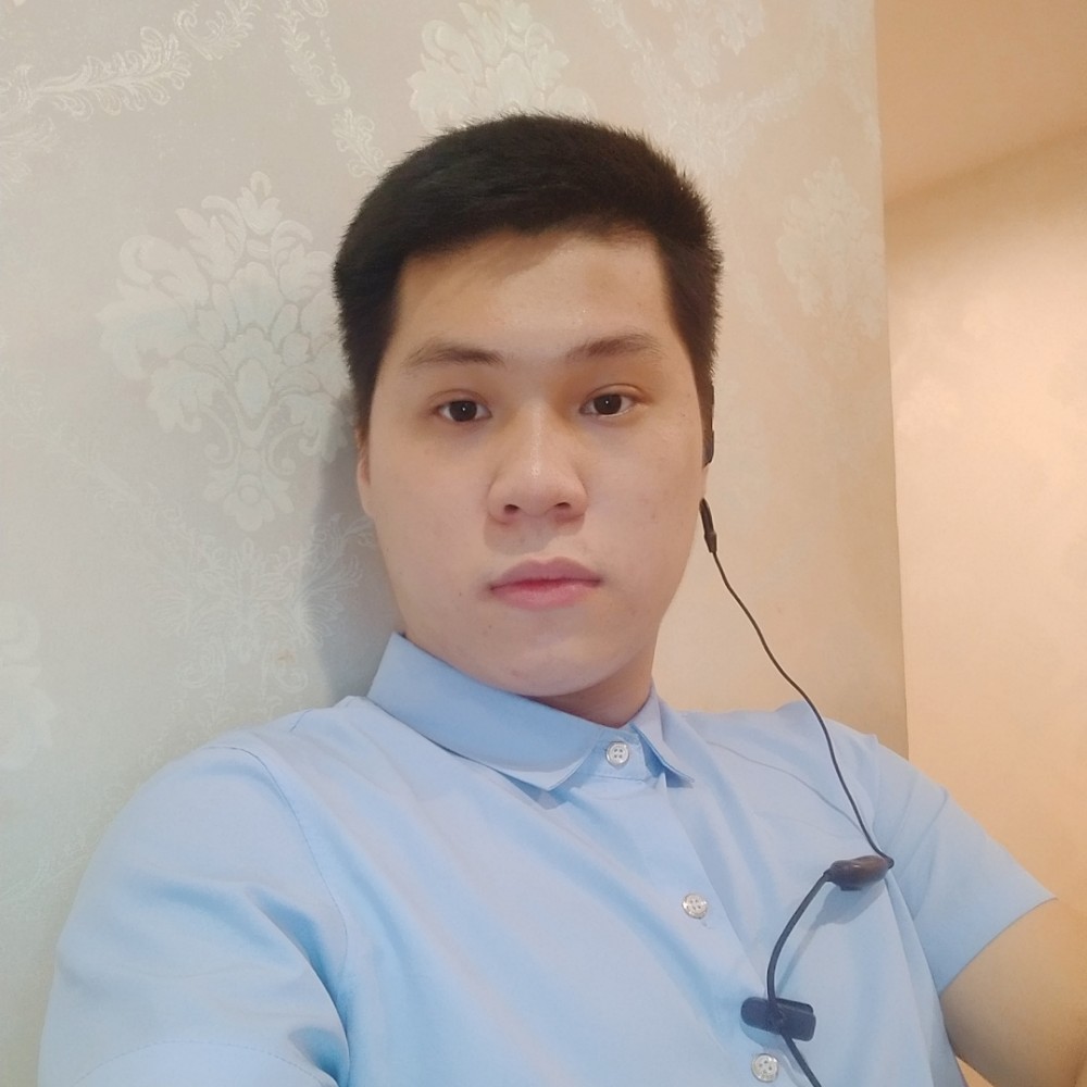 卢克展的照片