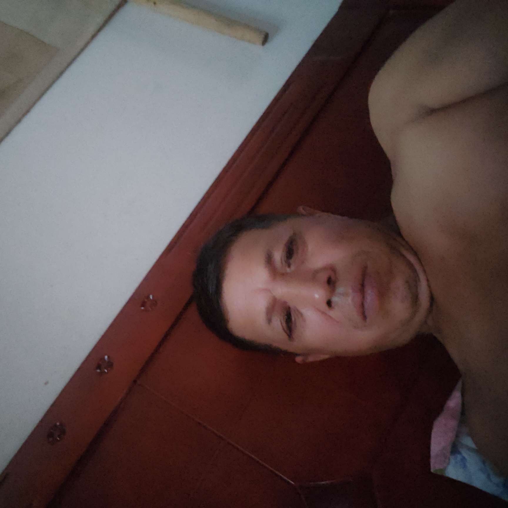 虚幻与信封的照片