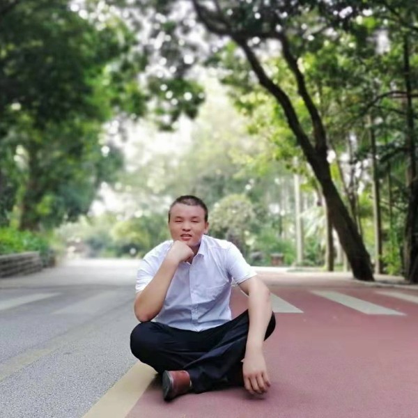 水蜜桃浅吻迷人的照片