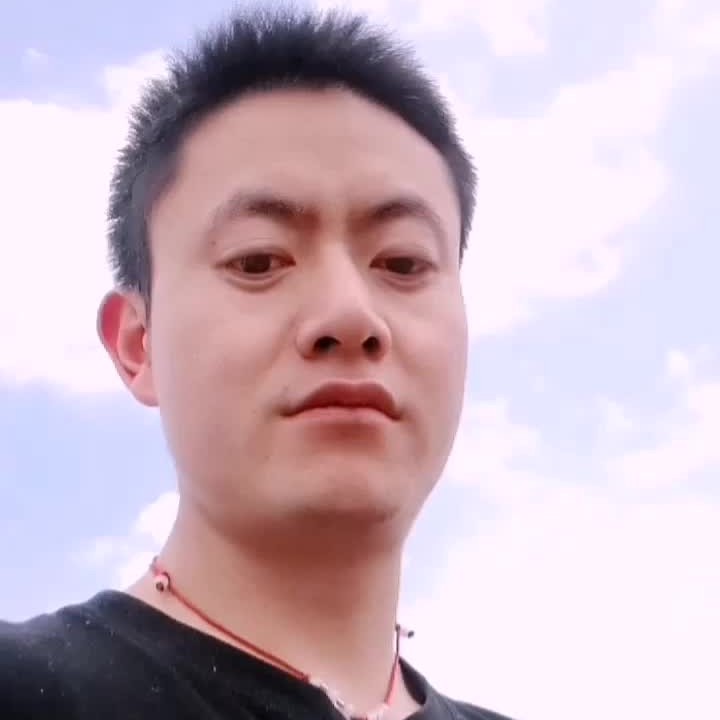 安静的黄昏的照片