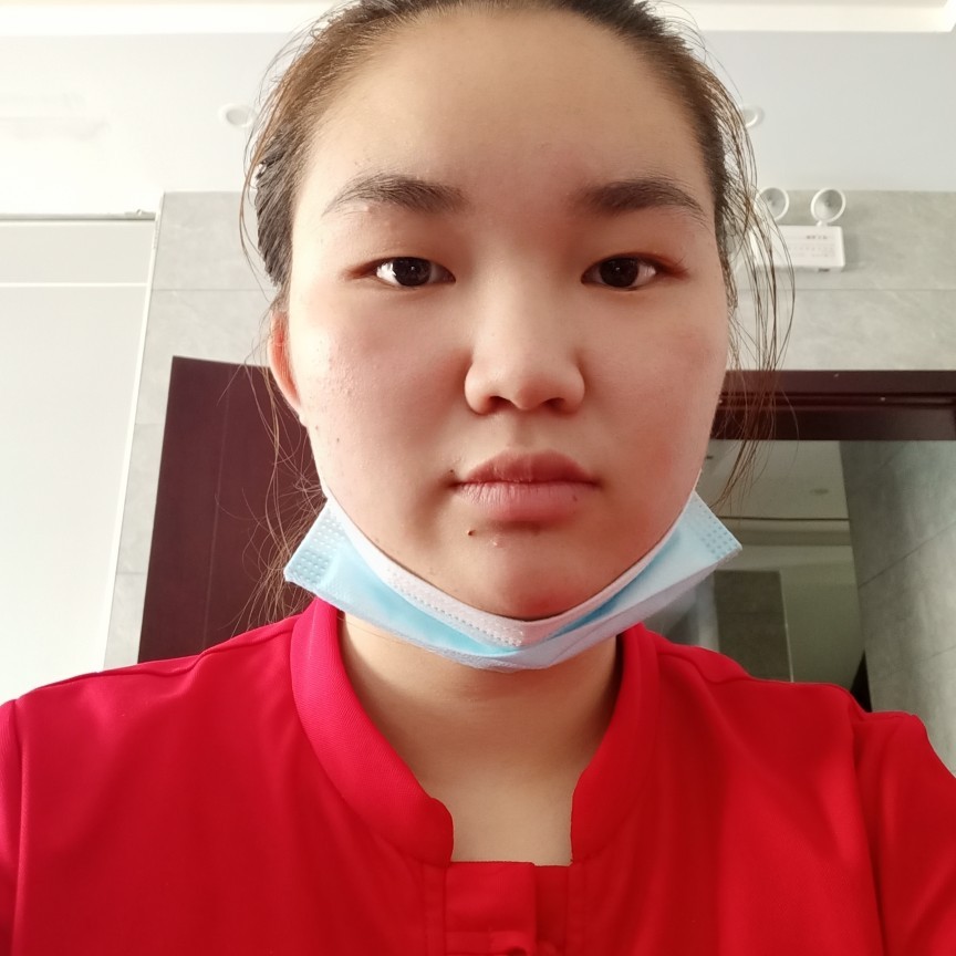 鞋子拿甜美的照片