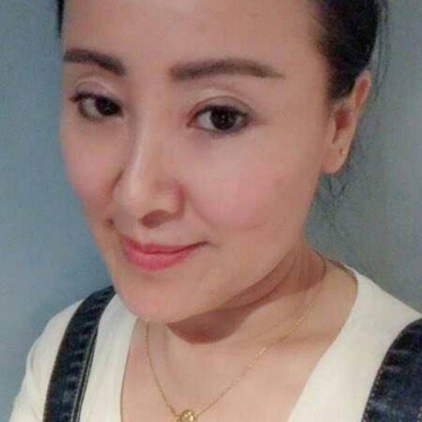 曲霏的照片