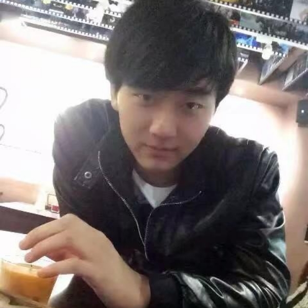 夜倾听雨落的照片