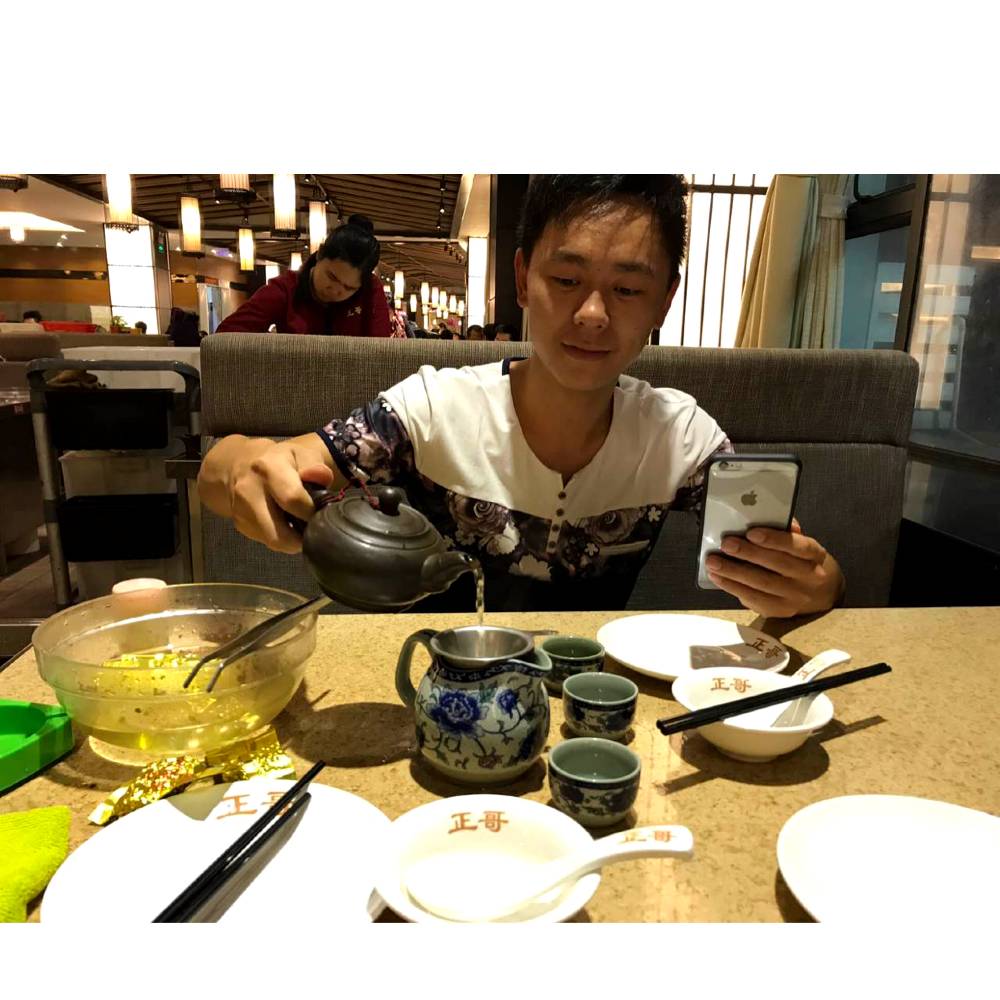 美丽夕阳的照片