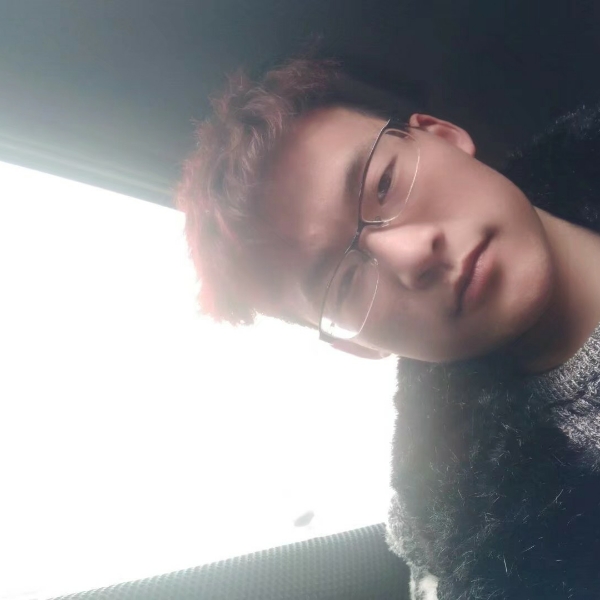 水蜜桃一个人的照片