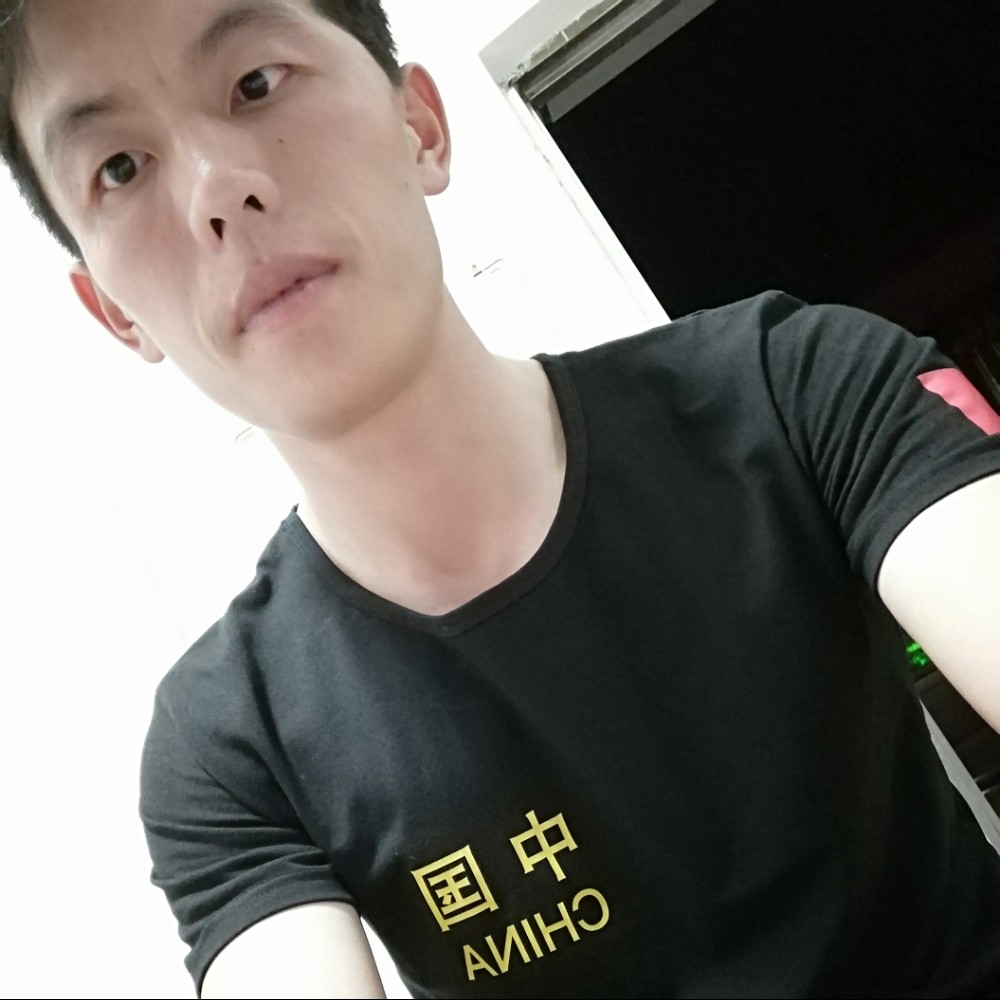 小巧漫步春媱的照片