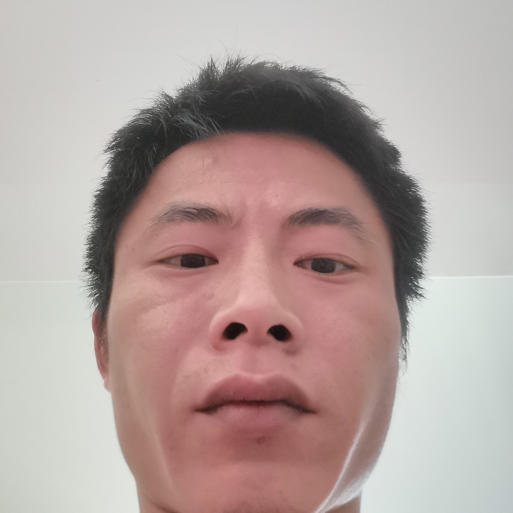 芹菜文静的照片