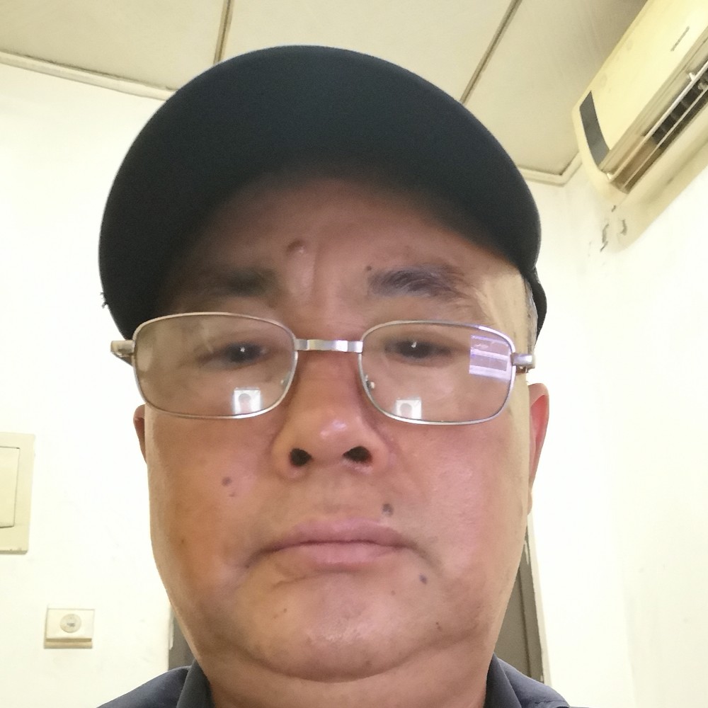 羊挽手帅气的照片