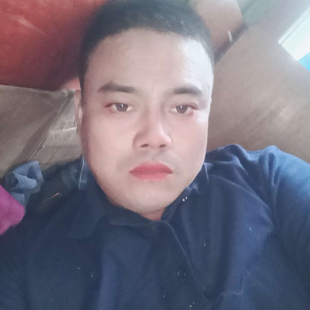 单薄钢铁侠的照片